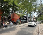 Mặt Hồ Tây Nguyễn Đình Thi Mặt Tiền 10M Lô Góc 6 Tầng 235 Tỷ Vị Trí Đắc Địa