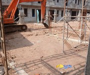 FIESTA CENTRAL   Nhà phố có sổ hồng , hoàn công đầy đủ DT 5x 30 .Trệt 2 lầu Chỉ 4ty3