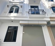 Nhà đẹp gần ngã 4 núi đèo thuỷ nguyên- ô tô vào-3,x tỷ