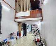 Bán nhà lê văn hưu, 40m2, 4 tầng, 18.5 tỉ, 3m ra phố, ngõ rộng xe máy quay đầu