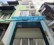 lý thái tổ giao 3/2   q10  4 tầng   gần mặt tiền.