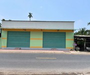 Cho thuê nhà đẹp mới xây mặt tiền tỉnh lộ 885   giá chỉ 3,5 triệu/tháng tại lương quới - bến tre.