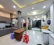 Bán nhà quận 7 - hoàng quốc việt 85m2 4tầng 7pn - ngang 5.5m, dòng tiền 20tr/tháng, 8tỷ200