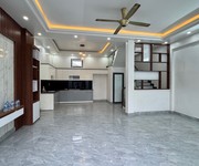 3 tầng-ngõ ôtô đỗ cửa-3 ngủ khép kín - 2,35đ