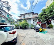 Quận 3: chính chủ 0938676685 bán biệt thự 5 tầng tú xương- dt 144m2- ngang 9m 12m- nơi tập trung