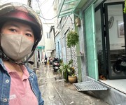 Bán nhà 3 tầng- gần chợ 200 đ.xóm chiếu- thông ra tôn đản- tọa lạc đ.đoàn văn bơ- gần khu ẩm thực
