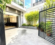 Bán nhà quận 7 kế lý phục man 128m2   3 tầng 6pn, ngang 8m, hẻm xe hơi thông, 12,5tỷ tl