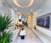 O3144  nhà rẻ quá sổ hồng riêng 1/ nguyễn công trứ chỉ 6.x tỷ