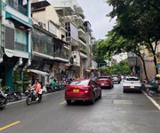 Vị trí đẹp Mặt Hàng Gai View Hồ 120M2 Mặt Tiền 4.8M Sổ Đẹp có nóc xây khách sạn