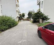 Bán lô đất khu Vạn Phúc, ph Tứ Minh, TP Hải Dương, 64m2, mt 4m, đường 11.5m, chỉ 2.x tỷ