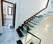 Nhà 2 tầng hà huy giáp   gần 90m , 3pn, ngang gần 7m   giá 4,95 tỷ