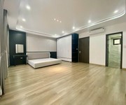 Nhà mới keng việt hưng 35m,6 tầng ,thang máy,ô tô cạnh nhà,nội thất đẹp.hơn 8 tỷ