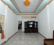 Bán nhà mặt tiền dương thiệu tước   70m    chỉ 6,5 tỷ
