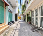 huỳnh văn bánh   nhà 2 mặt hẻm ô tô   50m .