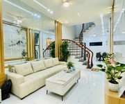 Nhà thanh xuân-vf3 đỗ cửa- vài bước ta vành đai 2.5 -nhà 2 mặt ngõ - tặng hết nội thất- nhiều phòng