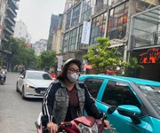 Mặt Phố Tây Hồ 240M2 4 Tầng Mặt Tiền 9M 135 Tỷ Vị Trí đẹp SDCC