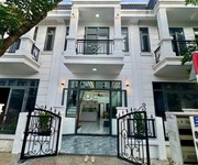 Bán nhà 2 tầng   sân thượng - ngay khu dân cư Bconsvvvvvvvv
