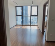 Tôi chính chủ bán gấp căn hộ 2pn tầng 27, view đường xuân thủy thoáng đẹp, giá hơn 6 tỷ