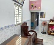 Căn góc 2 tầng nở hậu đường bông sao p5q8 cũ  p. bình đông . giá : 3.7 tỷ bớt lộc