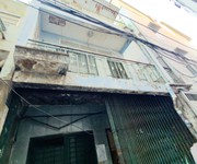 Nhà 3 tầng nở hậu sau lưng căn mt đặng chất  p2q8 cũ  p.chánh hưng. giá 5,38 tỷ tl
