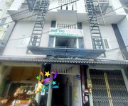 Tòa chdv 5 tầng 90 pòng - hdt khoán 200tr/t - hẻm xe hơi đẹp dương quảng hàm