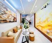 Nhà độc lập tôn đức thắng - lê chân