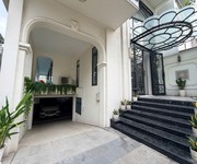 Biệt thự hồ bơi siêu đẹp bình thạnh hầm 4 tầng - mua về ở ngay