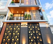 Nhà ngang 7m, ngay cạnh lý phúc man, siêu thị vincom, đầy đủ nội thất cao cấp, 13.2 tỷ
