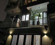 Chính chủ bán nhà hxh, sổ hồng, 79m2, 3 tầng  3 pn   p.thờ   sân thượng   nlmt  trệt làm vp công ty