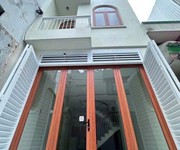 Ngộp bank bán gấp nhà 4 tầng hxh nguyễn kiệm chỉ 110tr/m2