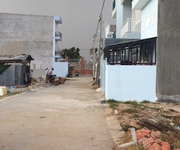 Cần tiền bán gâp lô đất mặt tiền đường Nguyễn Duy Trinh quận 9. 550t56m2. Chính chủ.