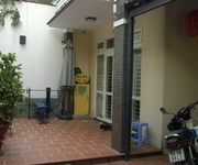 5 Cho thuê villa biệt thự hẻm 8m Nguyễn Văn Nguyễn, Quận 1: 10m x 18m, 2 lầu, garage, 6PN...