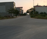 Bán lô đất mặt đường Nguyễn Quyền.