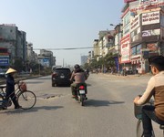 Cần bán gấp đất tái định cư Phú Diễn, vị trí trục chính kinh doanh mở văn phòng công ty, karaoke