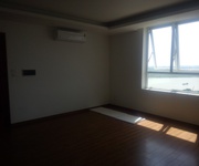 Chính chủ bán căn góc 1604 tòa B Chung Udic 122 Vĩnh Tuy,2 mặt view sông hồng