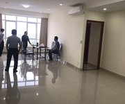 1 Cho thuê CHCC Ngọc Phương Nam, Quận 8, DT: 116 m2, 3 PN, Lầu cao, nhà thoáng, sạch sẽ, có nội thất