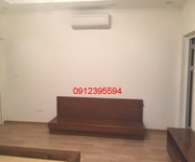 11 Cho thuê CC đủ đồ thang long garden phố minh khai dt132m2