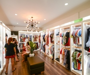 5 Cần sang Shop Quần Áo - Mỹ phẩm mặt tiền Lê Văn Sỹ - Q.3