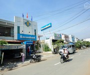 4 Bán kiot ở trung tâm thị trấn Thủ Thừa S:125m2, 1.6 tỷ bao sang tên, SHR