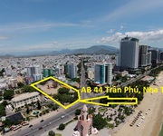 9 Căn hộ cao cấp 5 sao mặt tiền trực diện biển Trần Phú Nha Trang.