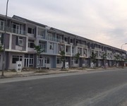 6 Nhà 3 tầng thiết kế hiện đại Hoàng Quốc Việt - 126m2  7x18m  giá 39tr/m2