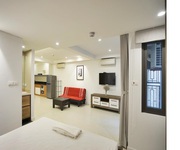 Cho thuê căn hộ chung cư 173 xuân thủy 109 m2 chia 2 ngủ đồ cơ bàn