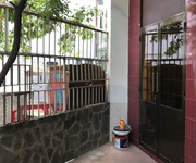 2 Cho thuê nhà nguyên căn đường Nguyễn Văn Nguyễn, Quận 1