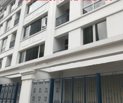 1 Chính chủ bán nhà mặt phố số 9 Nguyễn Hoàng.