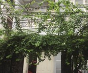 Cho thuê nhà nguyên căn 3 tầng đầy đủ nội thất, trung tâm TP. Nha Trang.