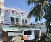 7 Cho thuê nhà nguyên căn, gần TT Nha Trang, làng du lịch. Giá tôt.