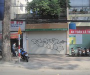 Cho thuê gấp nhà mặt tiền kinh doanh đoạn 2 chiều đường Nguyễn Thị Minh Khai, Quận 3  DT: 8x20m,T,L