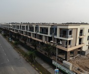 2 Cần bán gấp 1 căn  nhà mặt phố dự án Centa City  Vsip Từ Sơn giá chỉ 16.5 triệu/m2 kinh doanh ngay