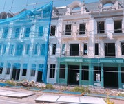 Cần bán căn nhà ngay trung tâm thành phố Uông Bí