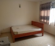 2 Cần cho thuê căn hộ 109 Nguyễn Biểu Quận 5, Dt : 70m2 , 2PN , full nội thất